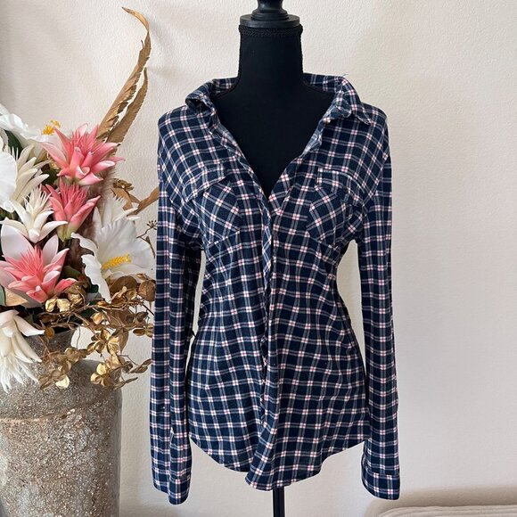 Fitted Blue Plaid Flannel with Patch Pockets M/L - Picture 1 of 8